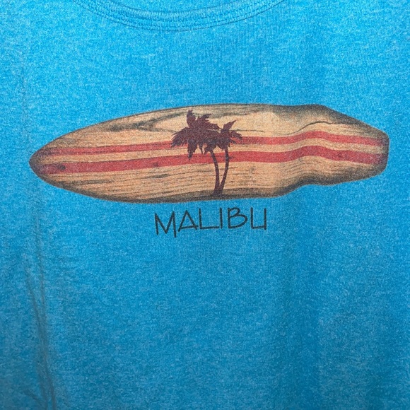 Used slightly, River Beach, Sized Large, Malibu Tank top. Blue with beach scene - Picture 4 of 4